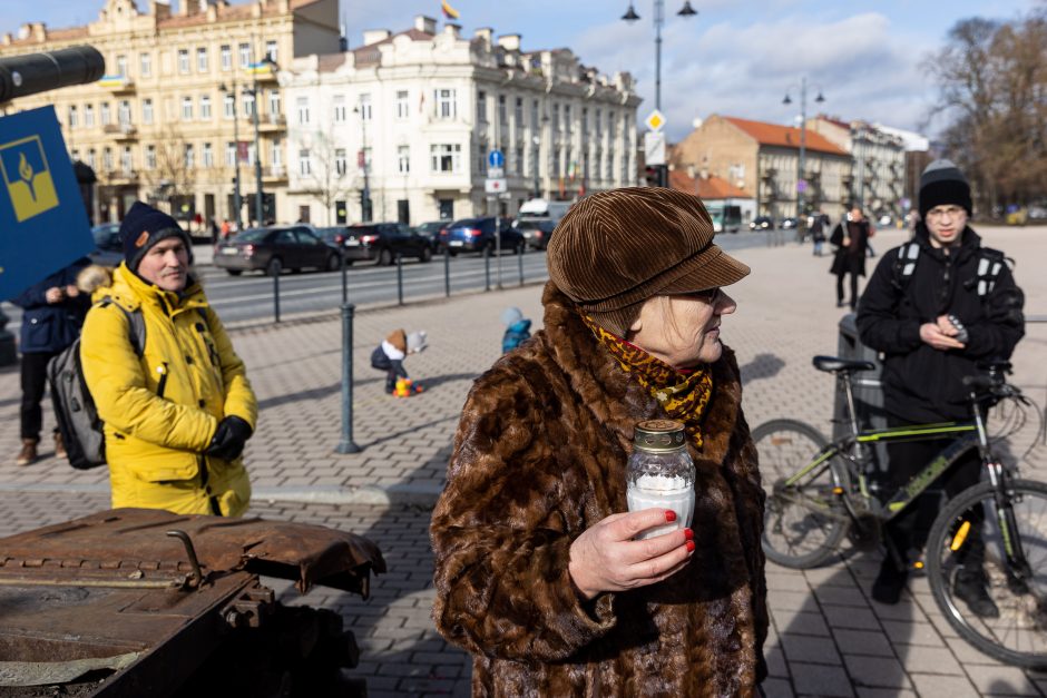 G. Nausėda apie provokacijas prie rusų tanko: jo reikėjo, kad pamatytume „vatinukus“