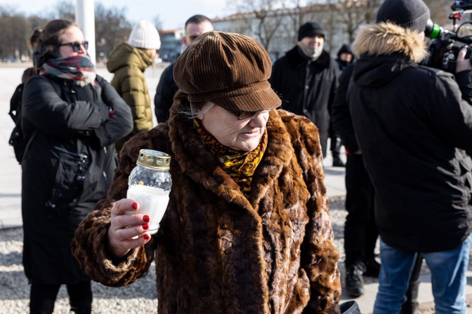 G. Nausėda apie provokacijas prie rusų tanko: jo reikėjo, kad pamatytume „vatinukus“