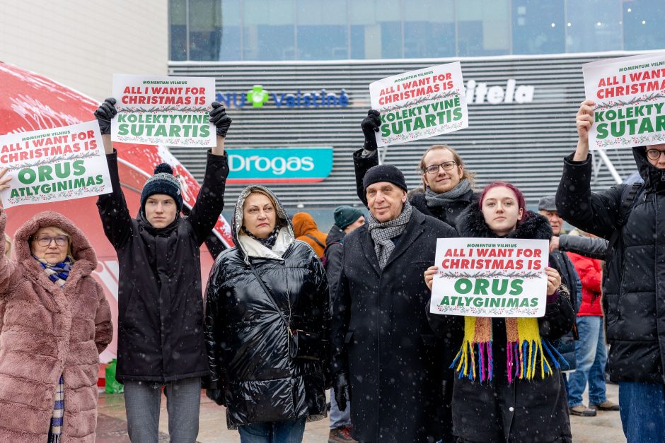 VVT: į gatves išvažiavo trečdaliu mažiau autobusų