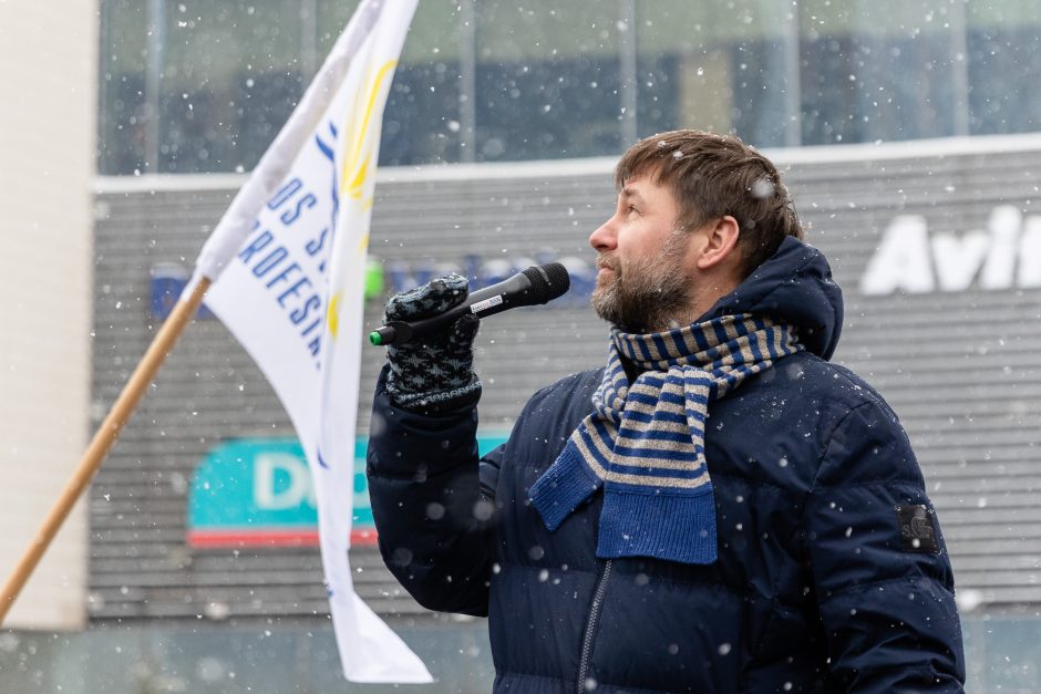 VVT: į gatves išvažiavo trečdaliu mažiau autobusų