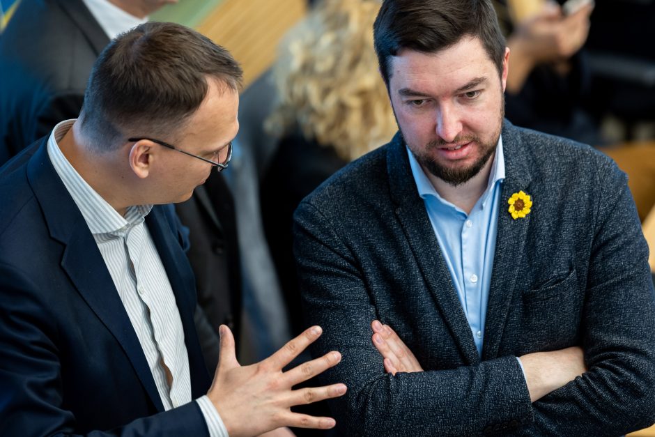 Seimas svarstė klausimą dėl A. Stončaičio atleidimo