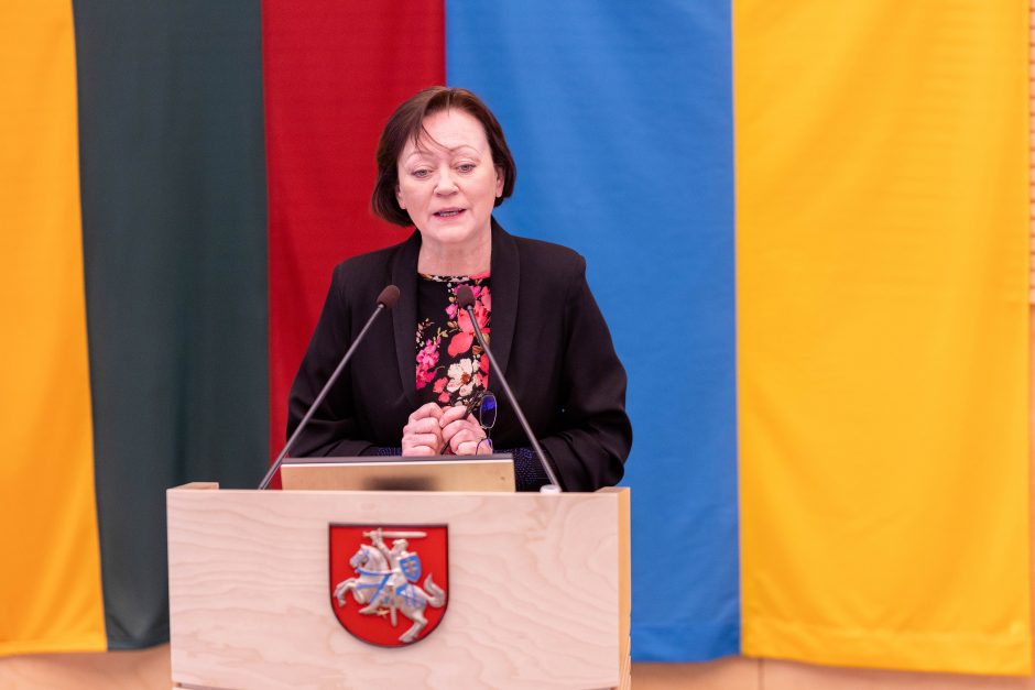 VRK pirmininkė J. Petkevičienė atsakinėjo į Seimo narių klausimus 