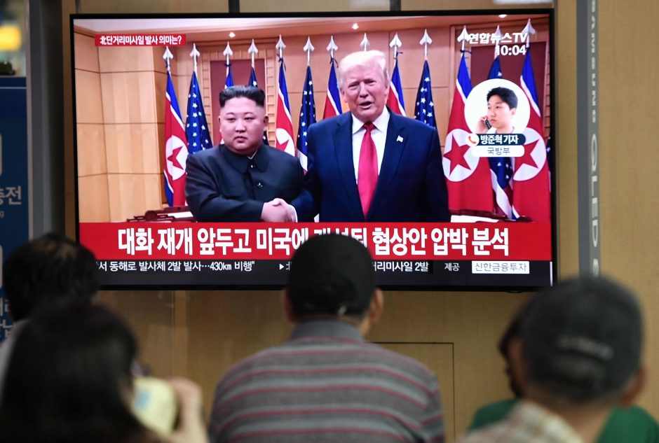 Supykusi Šiaurės Korėja paleido dvi trumpo nuotolio raketas