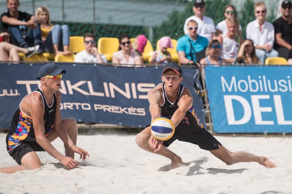 Paplūdimio tinklinio čempionate – dramatiškos finalų kovos
