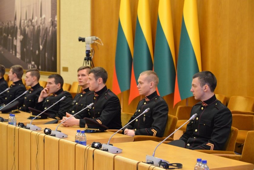 Seime kariūnams bus pristatyta parlamento gynyba per Sausio įvykius