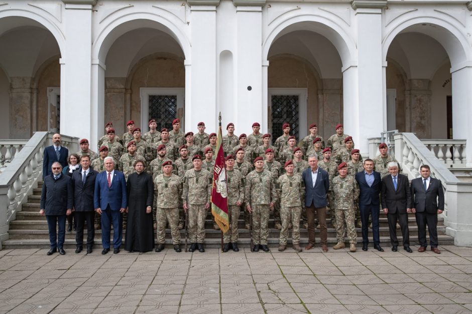 Į misiją Malyje išlydėta aštunta Lietuvos karių pamaina
