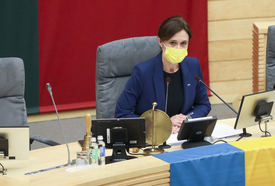 V. Čmilytė-Nielsen: įvedus nepaprastąją padėtį, rizikos dėl tiesioginių merų rinkimų nėra
