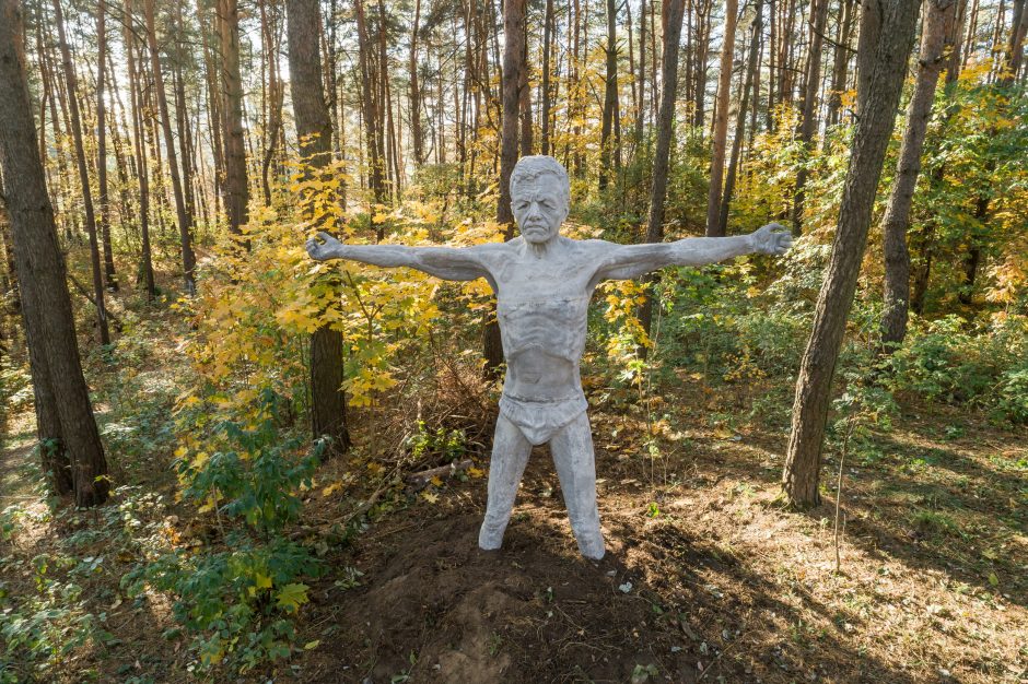 Naujas traukos centras Viršuliškėse – skulptūros, užmenančios mįslę