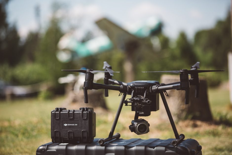 Filmavimas ir fotografavimas dronais: ką draudžia naujos duomenų apsaugos taisyklės?