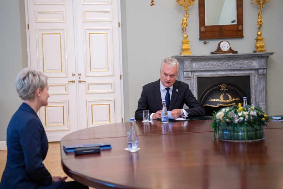 Prezidentas susitiko su N. Grunskiene: aptarė prokurorų darbo sąlygas