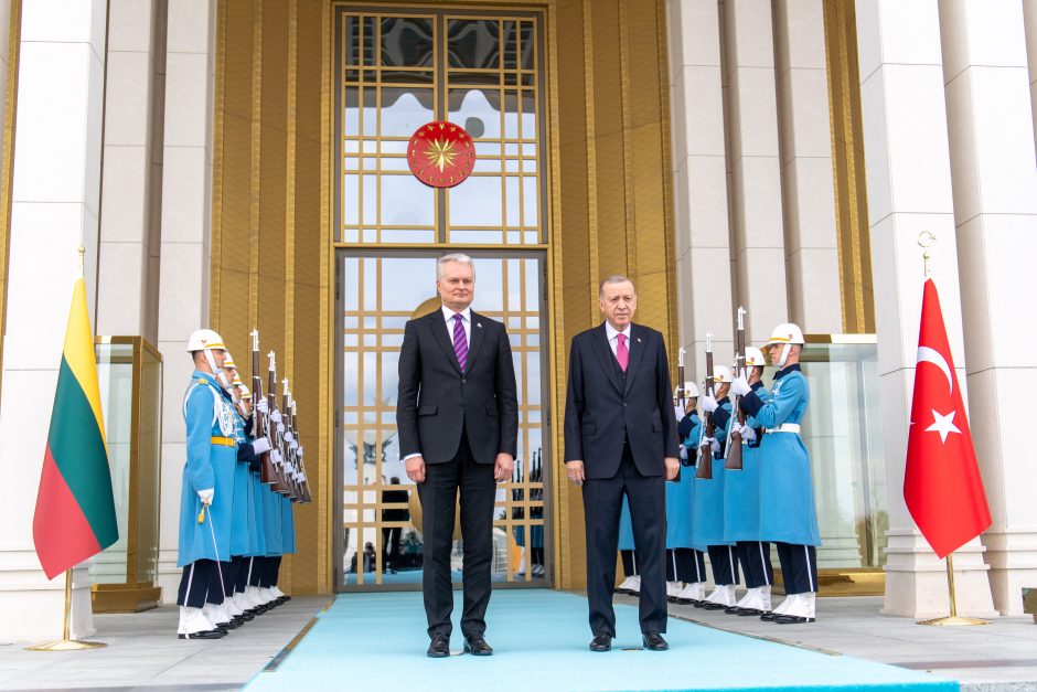 G. Nausėda lankosi Turkijoje: susitiko su R. T. Erdoganu