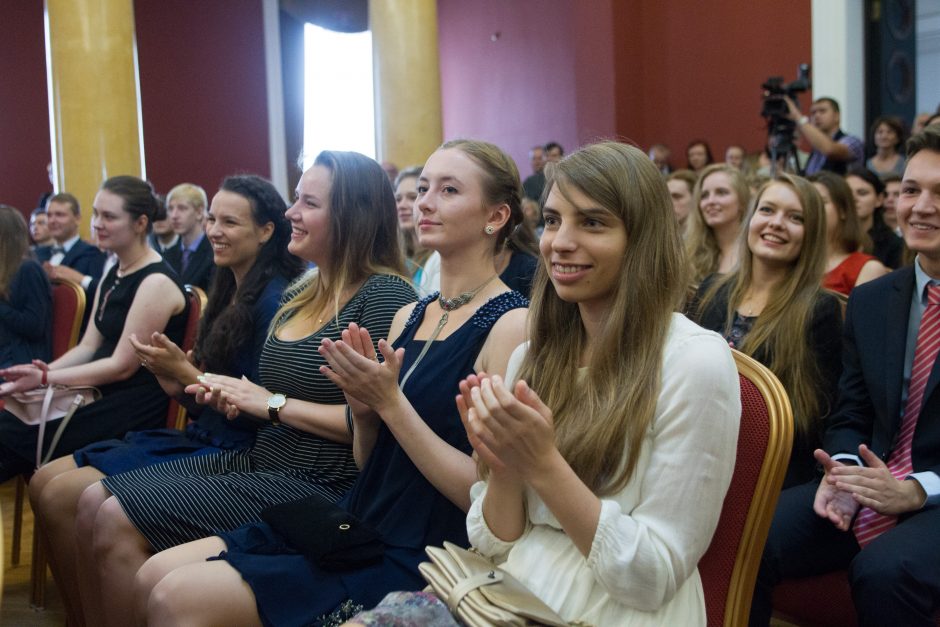 Gabiausi moksleiviai atskleidė, kas paskatintų dirbti Lietuvoje