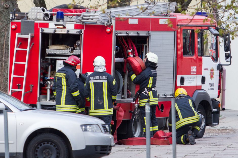 Šilutiškiui užsirūkius automobilyje nugriaudėjo sprogimas