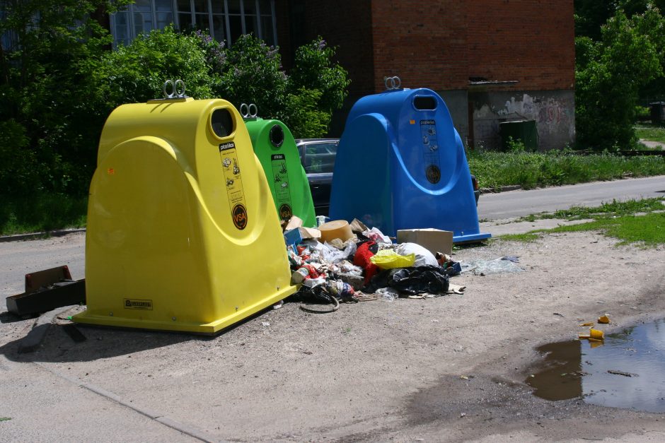 Atliekų surinkimo keistenybės Lietuvoje: surenkama daugiau nei įmanoma