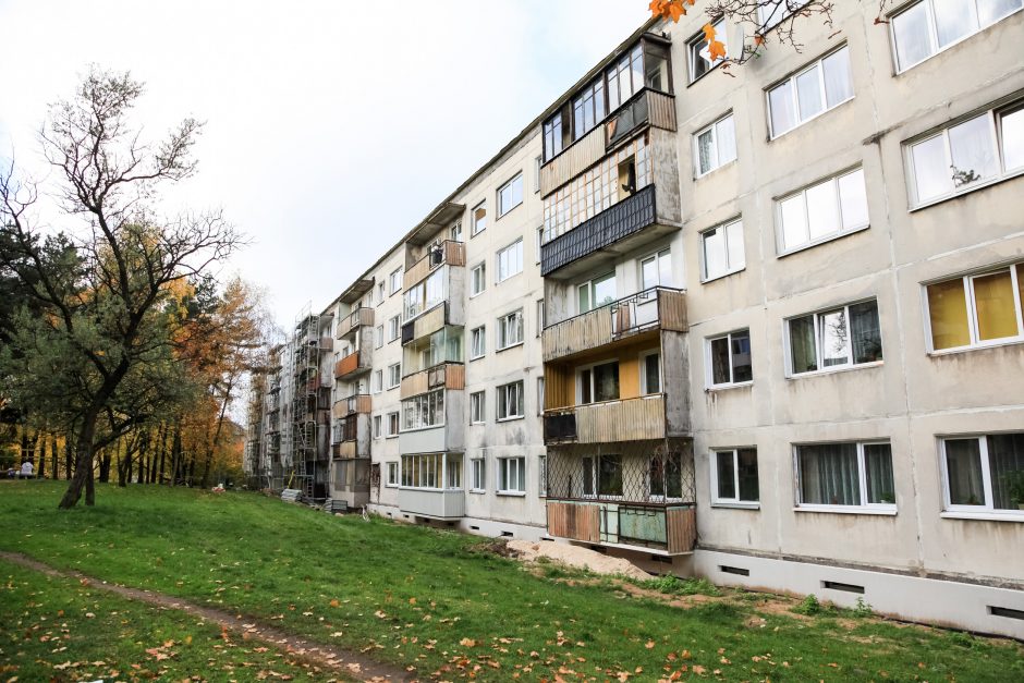 Sparčiai augant statybos darbų kainoms Vilnius prašo peržiūrėti renovacijos modelį