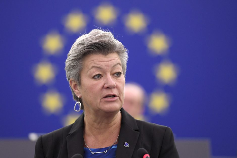 ES vidaus reikalų komisarė įspėja dėl išpuolių Europoje