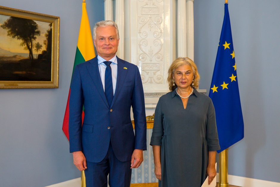 Prezidentas suteikė įgaliojimus Lietuvos ambasadoriams Estijoje ir Moldovoje
