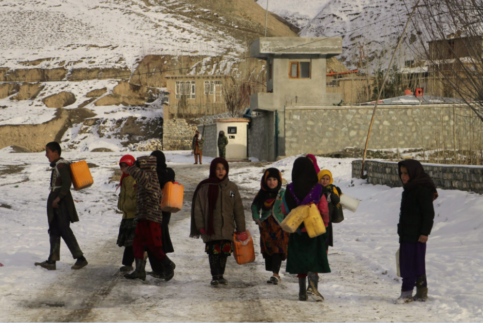 Afganistane – baisūs šalčiai: daugiau kaip pusei gyventojų gresia badas
