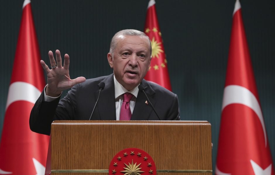 R. T. Erdoganas: Turkija nelauks JAV „leidimo“ pradėti naują puolimą Sirijoje