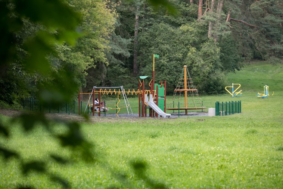 Sostinės mažiesiems – 50 naujų vaikų žaidimo aikštelių