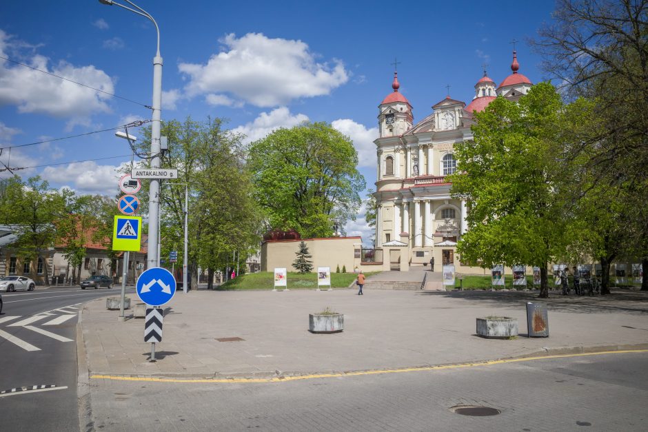 Vilnius tvarkys Jono Pauliaus II aikštę: bus stela su popiežiaus žodžiais