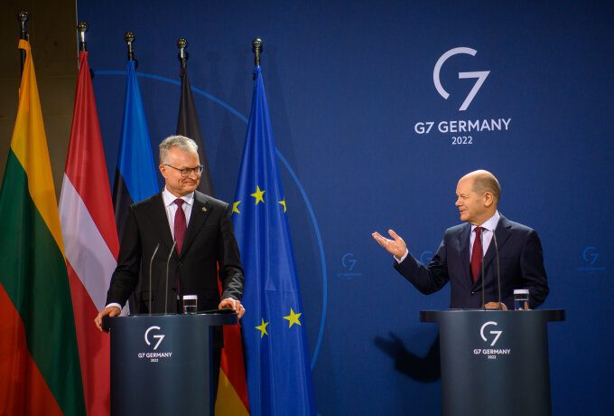 Vokietijos kanclerio vizitas Vilniuje: tikimasi paramos dėl NATO brigadų