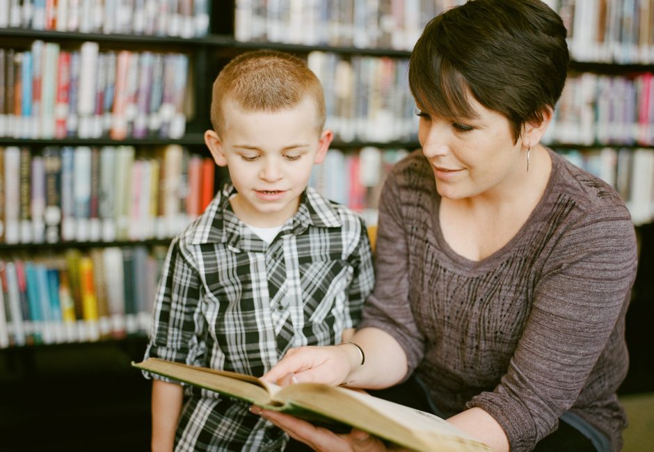 Mokytoja pataria, kaip nenorintį skaityti vaiką sudominti knygomis