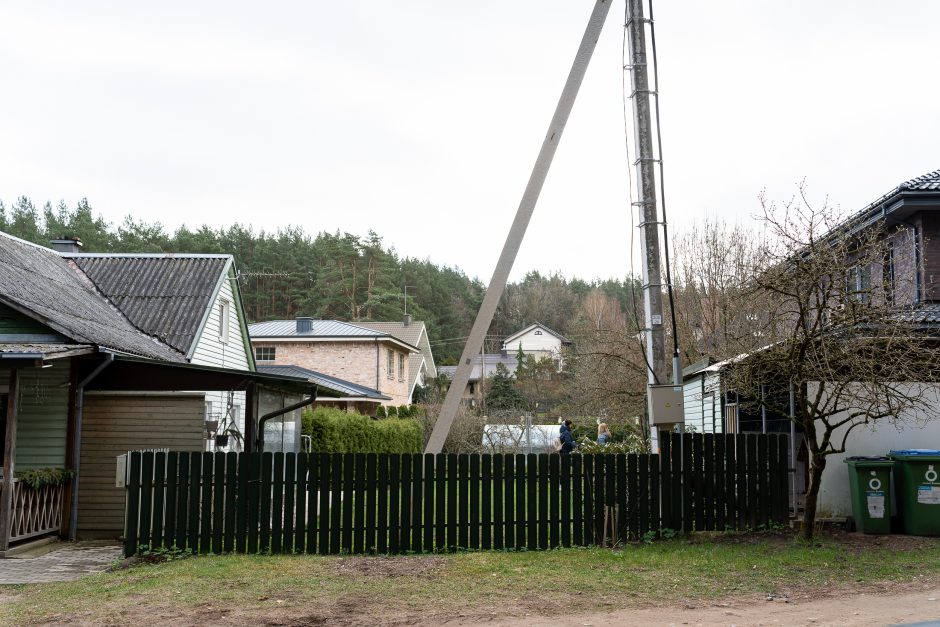 Po „Kauno dienos“ rašinio ESO pakeitė nuomonę – atlaisvins užtvertą įvažą į sklypą