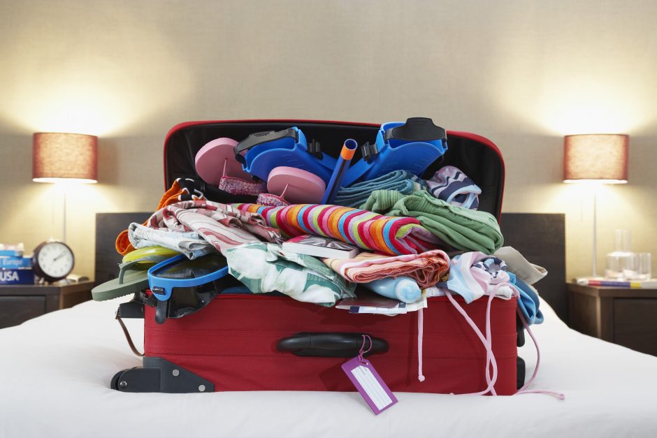 Atostogų sezonui artėjant: kaip sutaupyti vietos lagamine?