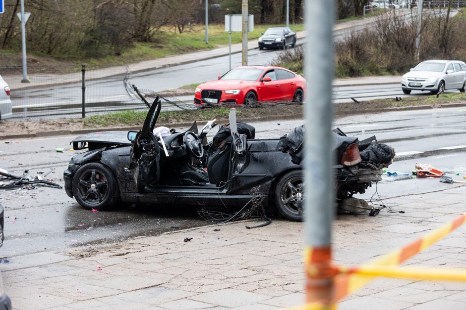Ekspertizė patvirtino: tragišką avariją sostinėje sukėlęs BMW vairuotojas buvo blaivus