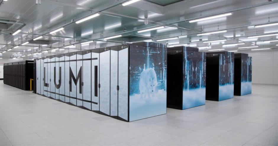 Suomijoje pradeda veikti sparčiausias Europoje superkompiuteris LUMI