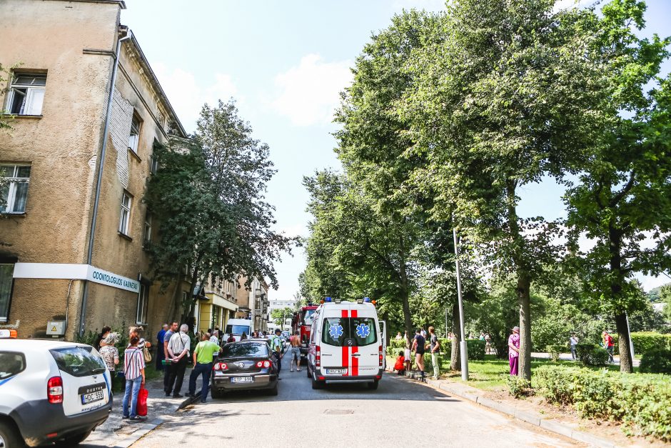 Kaune degė odontologijos kabinetas