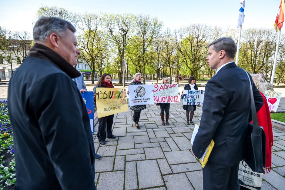 Kas išgyvens mokyklų pertvarkos mėsmalėje? 