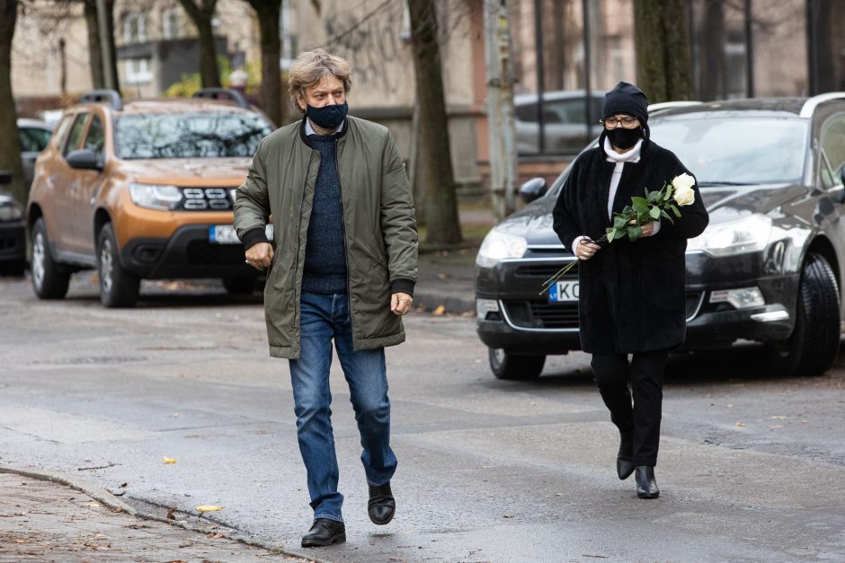 Vilniuje atiduoti pagarbą mirusiam F. Latėnui rinkosi žmonės