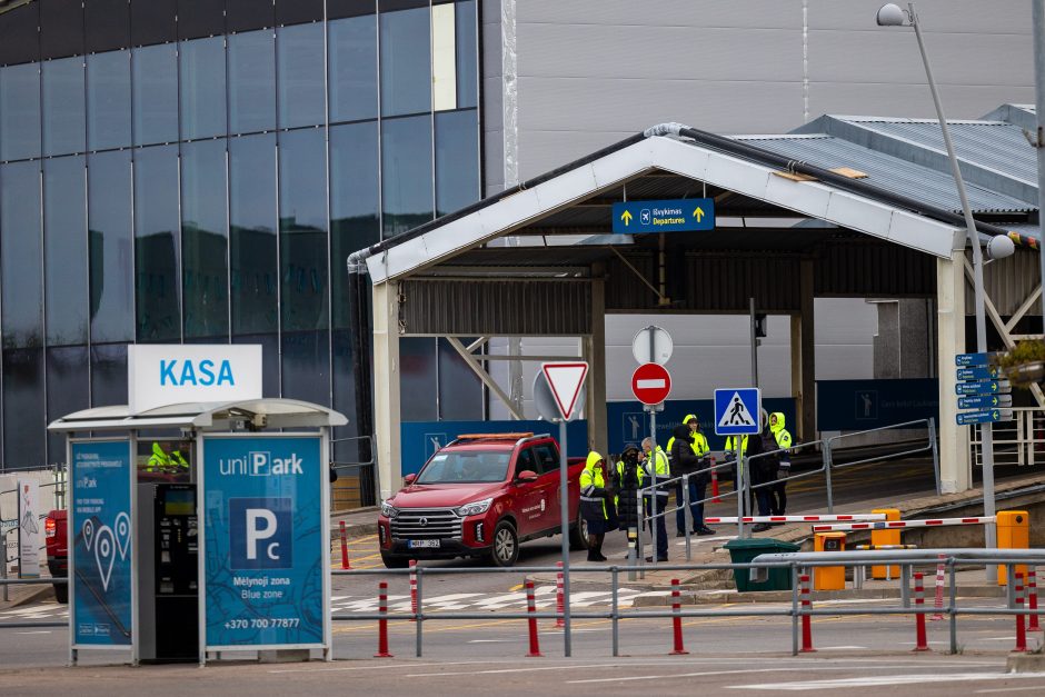 Grasinimai apie bombas oro uostose nepasitvirtino: įspėja dėl pokyčių skrydžiams