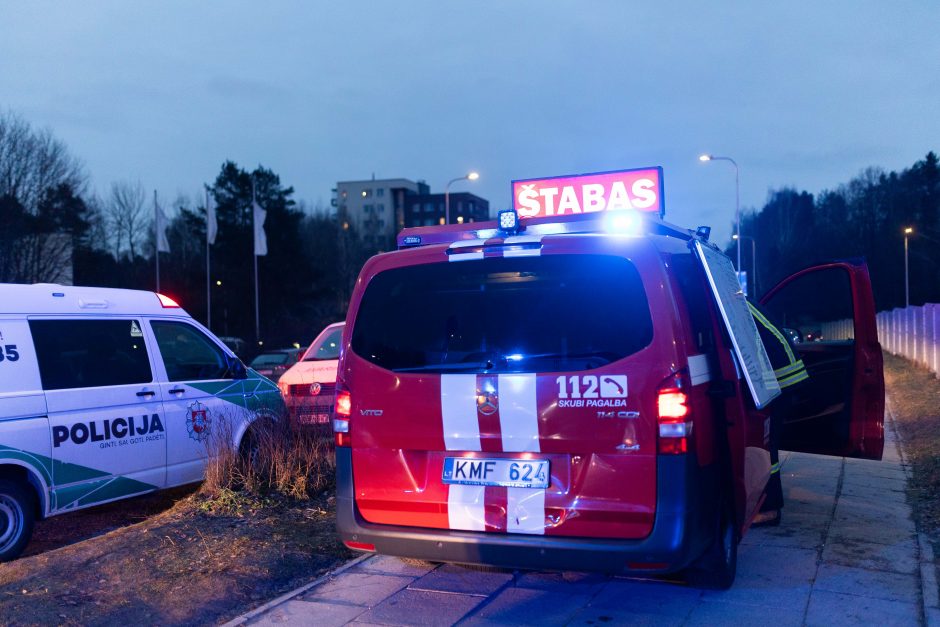 Gaisras Vilniaus daugiabutyje: nukentėjo penki žmonės, viename butų galėjo būti likęs vaikas