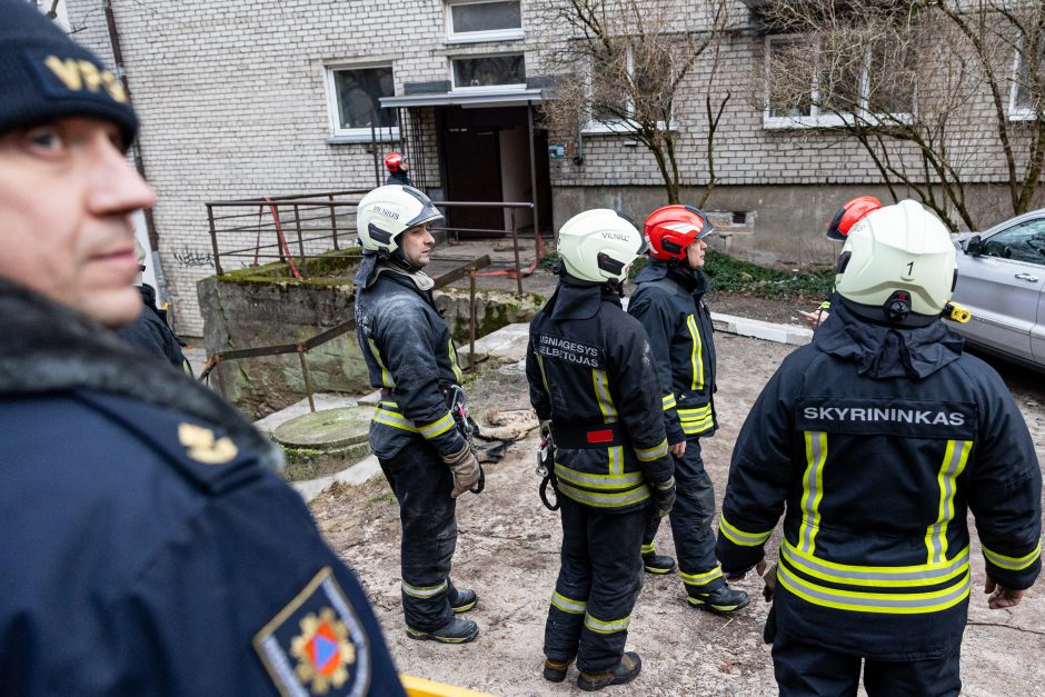 Po sprogimo Dzūkų gatvėje – daugiau detalių: sulaikytas neblaivus buto savininkas