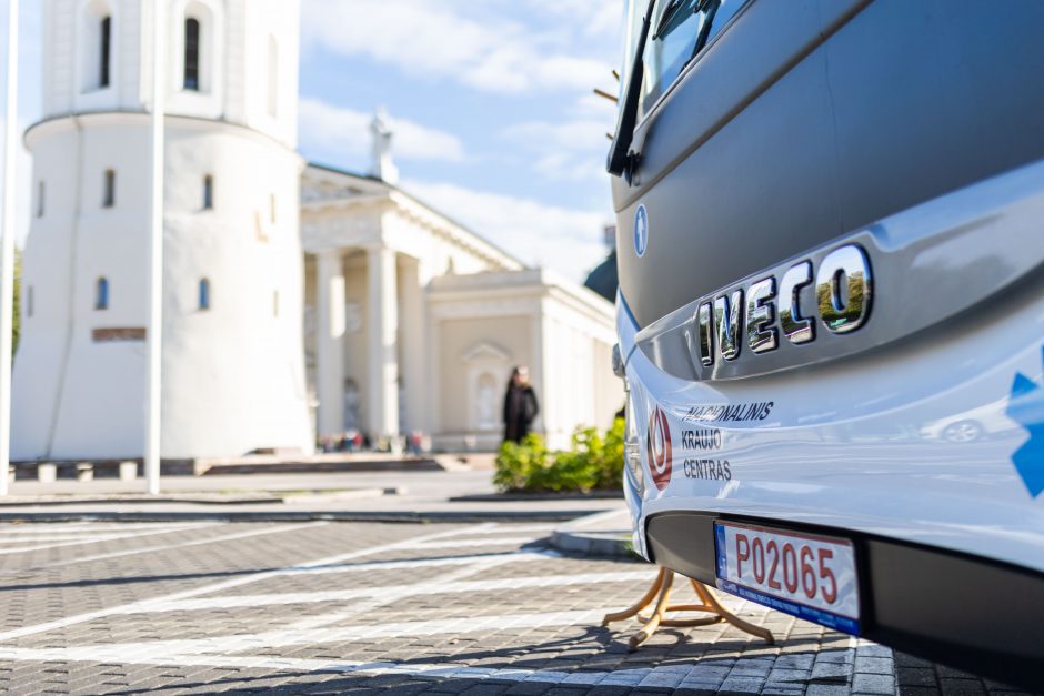 Kraujo centras už 700 tūkst. eurų įsigijo du kraujobusus: tikisi pasiekti daugiau donorų