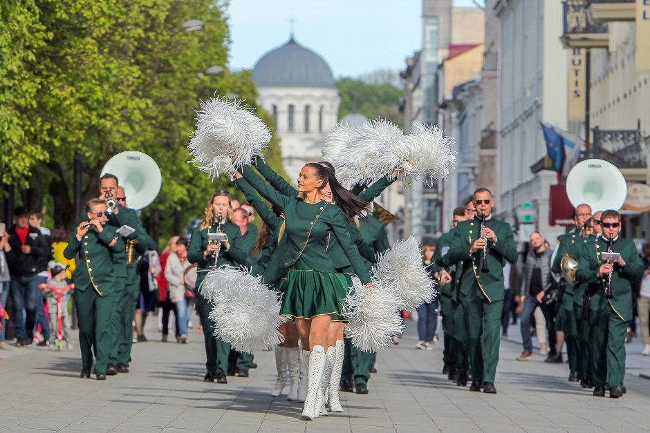 Kauną sudrebins keturi pučiamųjų orkestrai