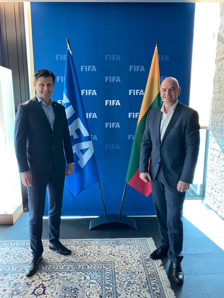 T. Danilevičius po susitikimo su G. Infantino: džiaugiamės FIFA palaikymu ir pagalba