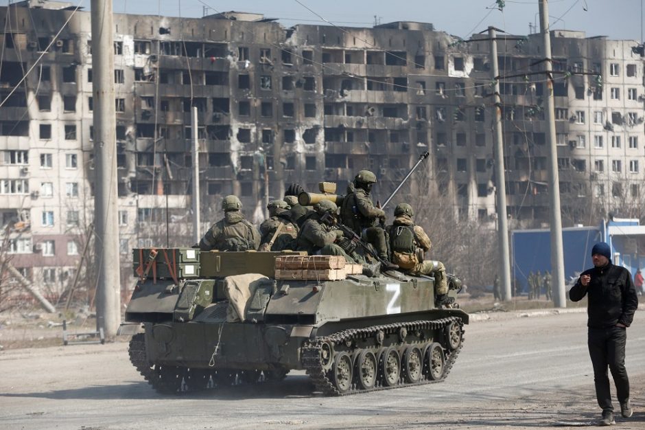 Rusija paskelbė sunaikinusi didžiausią Ukrainos kariuomenės degalų bazę