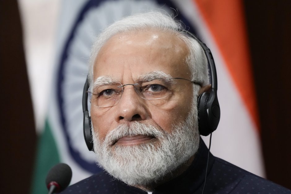 Nepaisant kritikos, JAV iškilmingai pasitinka Indijos premjerą N. Modi