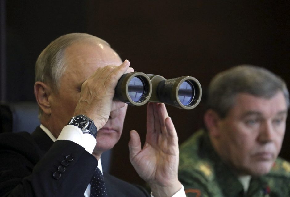 V. Putinas paskelbė apie dalinę mobilizaciją Rusijoje, grasina branduoliniu ginklu