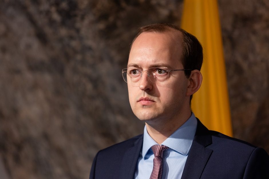 Susisiekimo ministras  M. Skuodis raginamas prisiimti atsakomybę dėl „Lietuvos pašto“