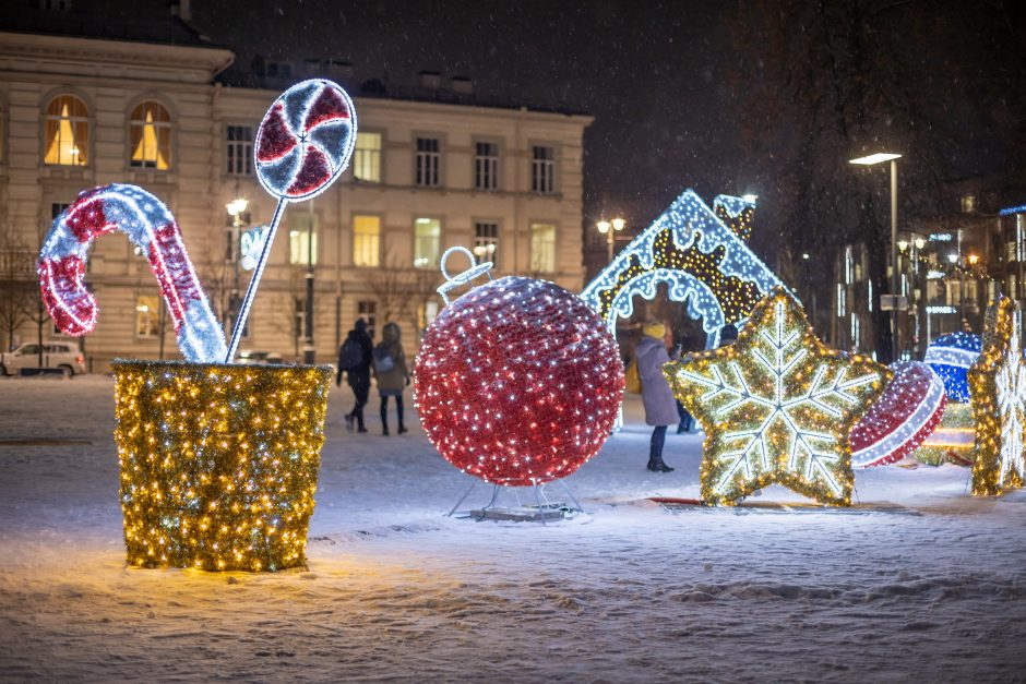 Vilniaus Kalėdų miestelyje – naujas traukos taškas Lukiškių aikštėje