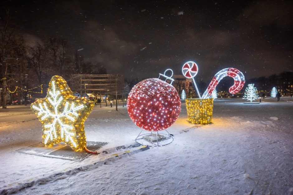 Vilniaus Kalėdų miestelyje – naujas traukos taškas Lukiškių aikštėje