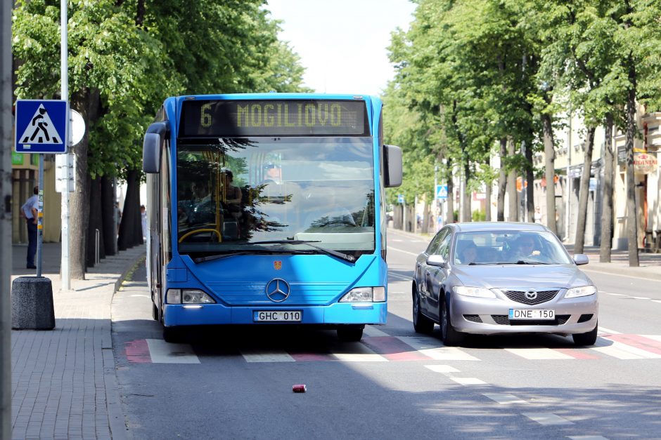 Vėl keičiami autobusų grafikai