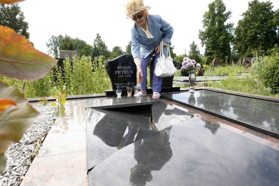 Klaipėdietės vyro kapą gaubia paslaptis