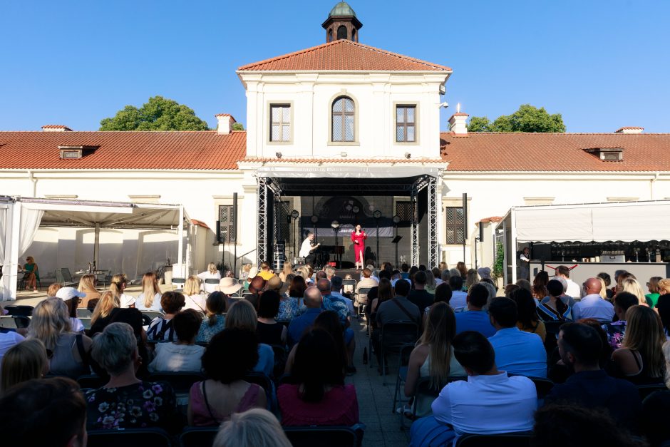 Pažaislio liepų alėjos vakarai: Erica Jennings ir Petras Geniušas