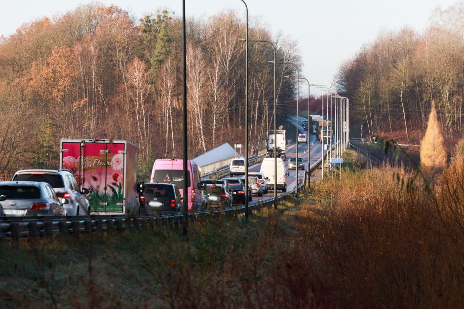 Kaune – automobilių avarijos ir spūstys